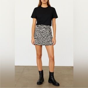 zara | zebra print mini skirt